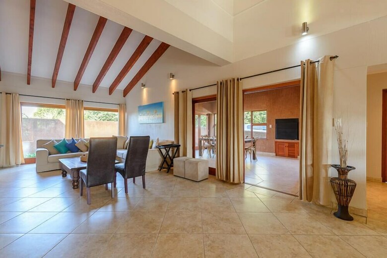 San Lameer Villa Rentals 14403