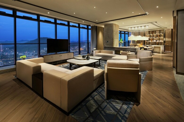 Hotel Crowne Plaza Xiangxi