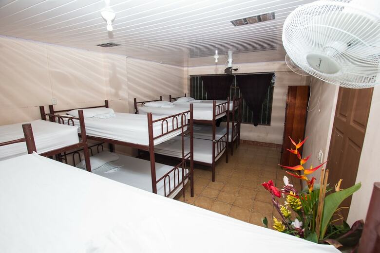 Hostal Hostel Manuel Antonio