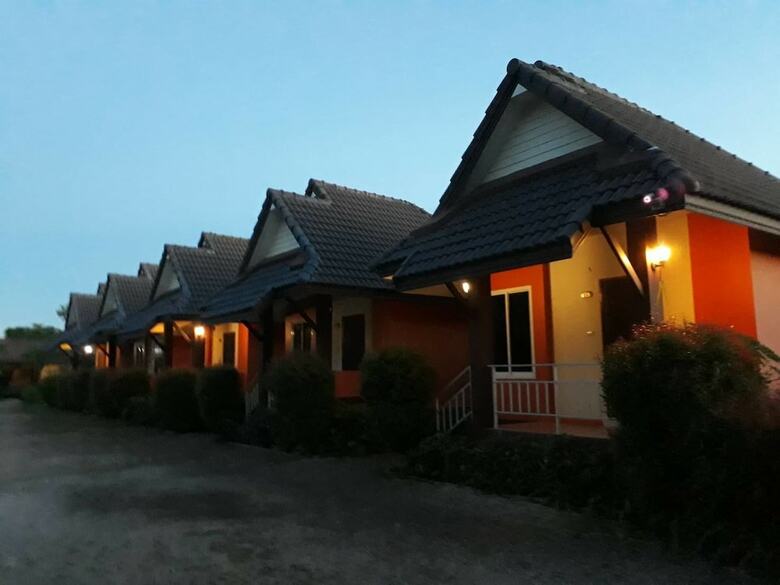Hotel Suansiri Resort