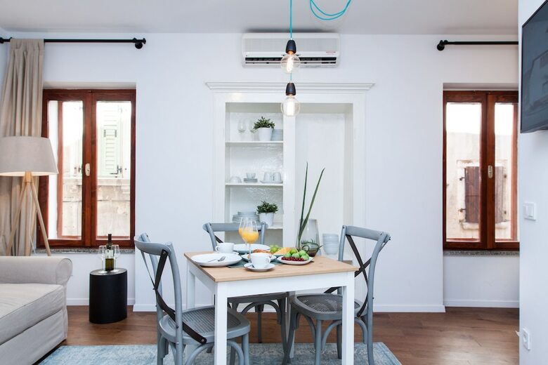 Old Town Rovinj Apartments By Irundo