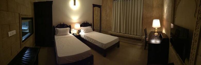 Hotel Golden Haveli