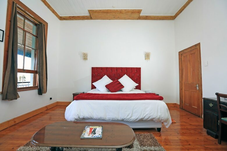 Bed & Breakfast Central Hotel Guest House