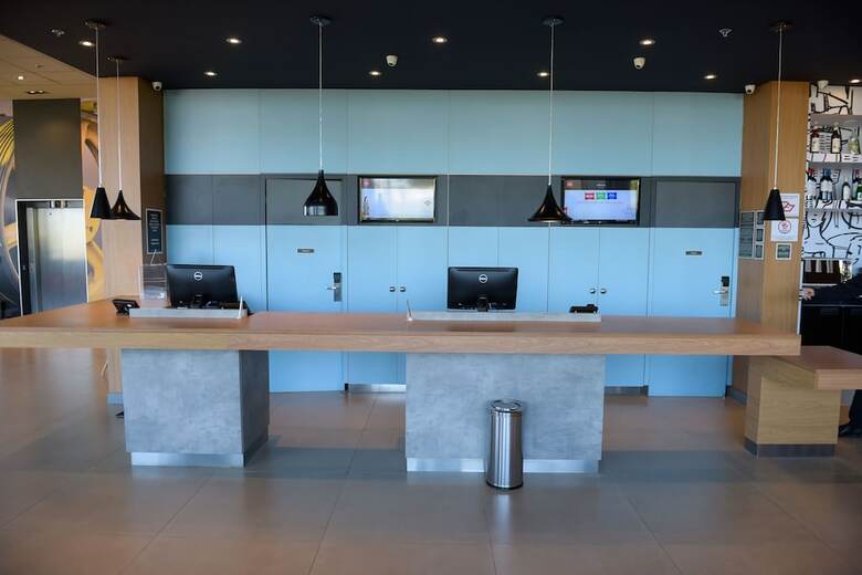 Hotel Ibis Tatu�