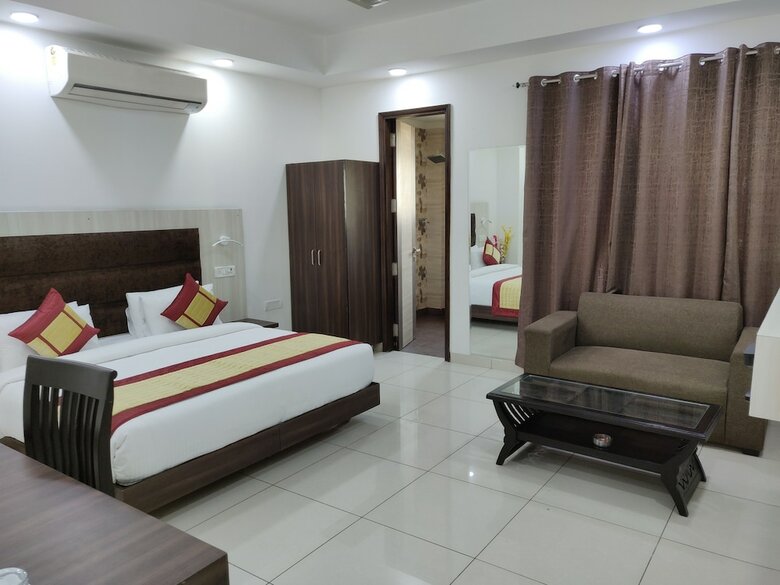 Hotel Green Lotus Residency