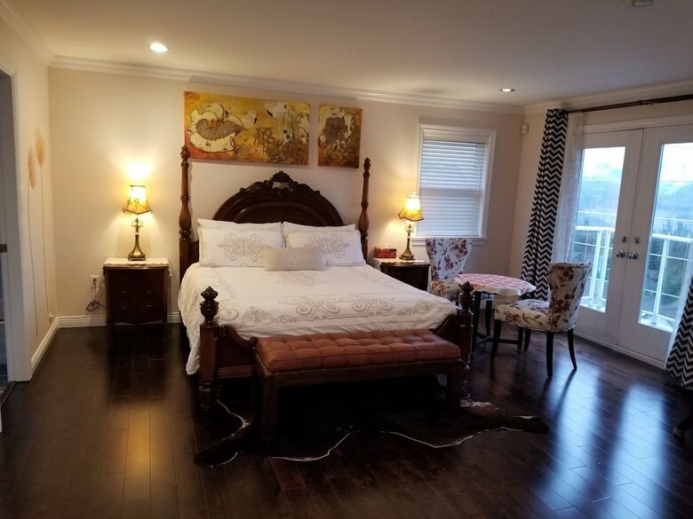 Squamish Highlands Bed And Breakfast