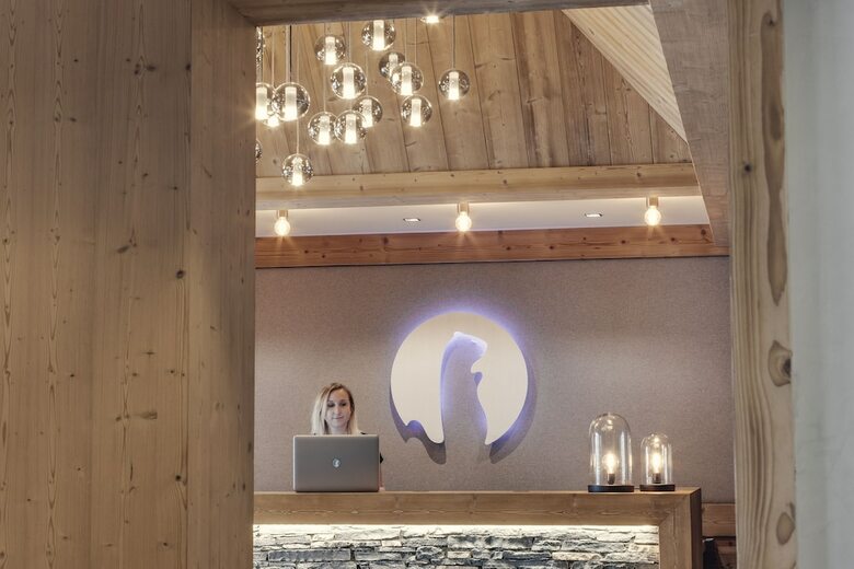 Hotel Avancher Lodge