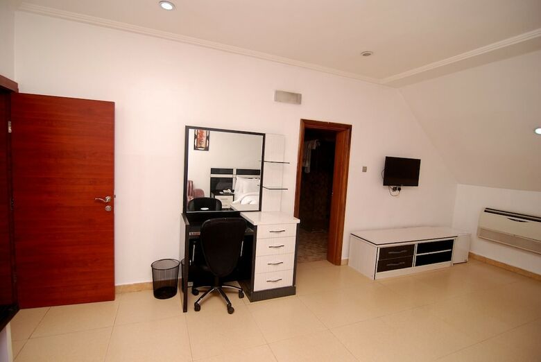 The Grosvenor Suite