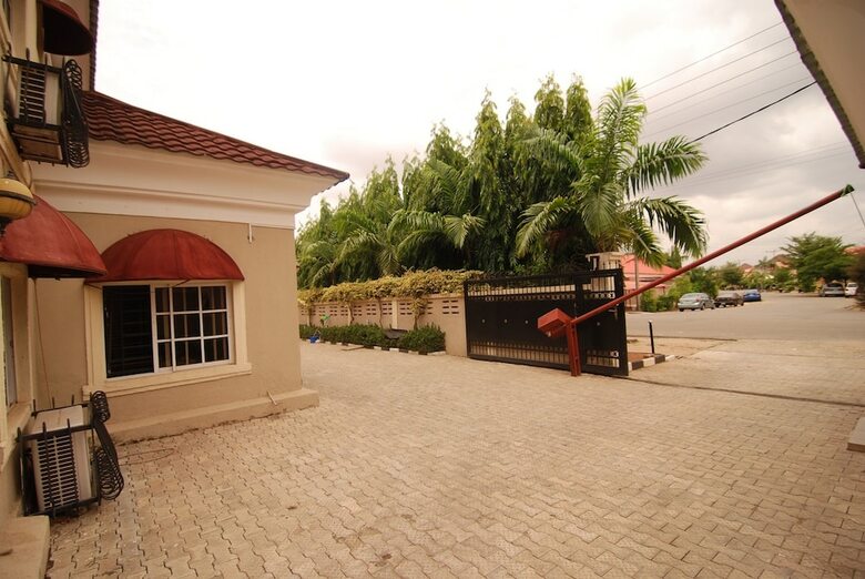 Grandville Hotel & Resort