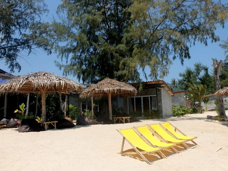 Hotel Seaesta Beach