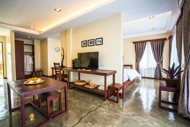 Hotel Retreat Siargao Resort