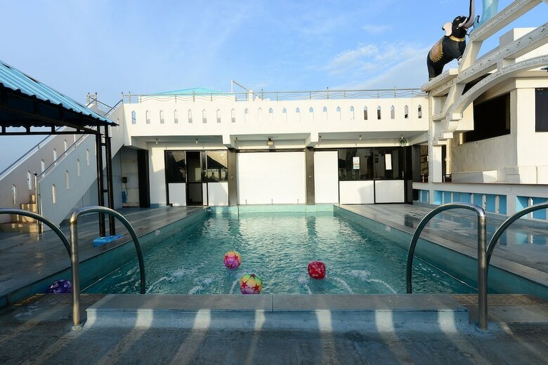 Tri Sea Hotel