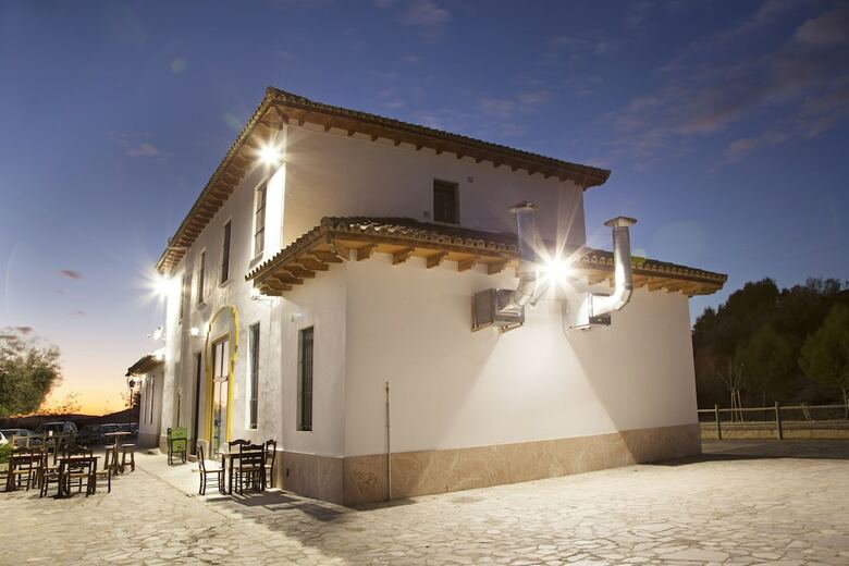 Hotel Puerta De La Sierra