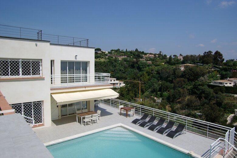 Villa Alamp
