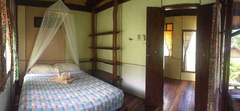 Hotel Longtail Beach Resort