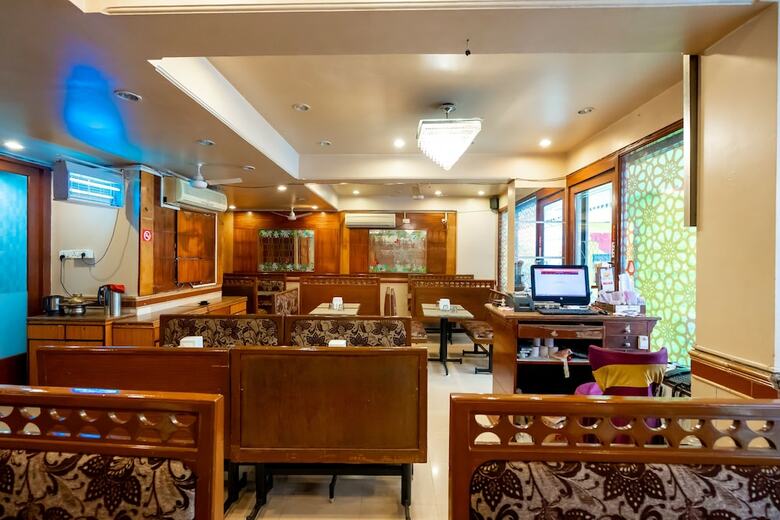 Hotel Mina International