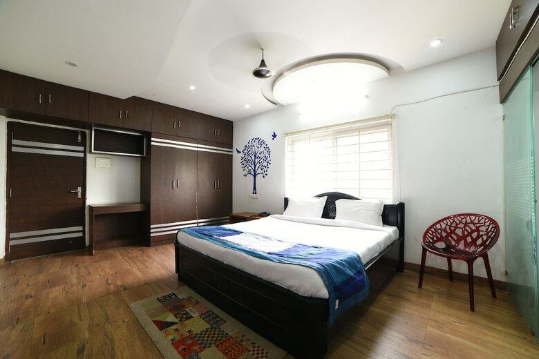 Hotel Hitech Shilparamam Guest House