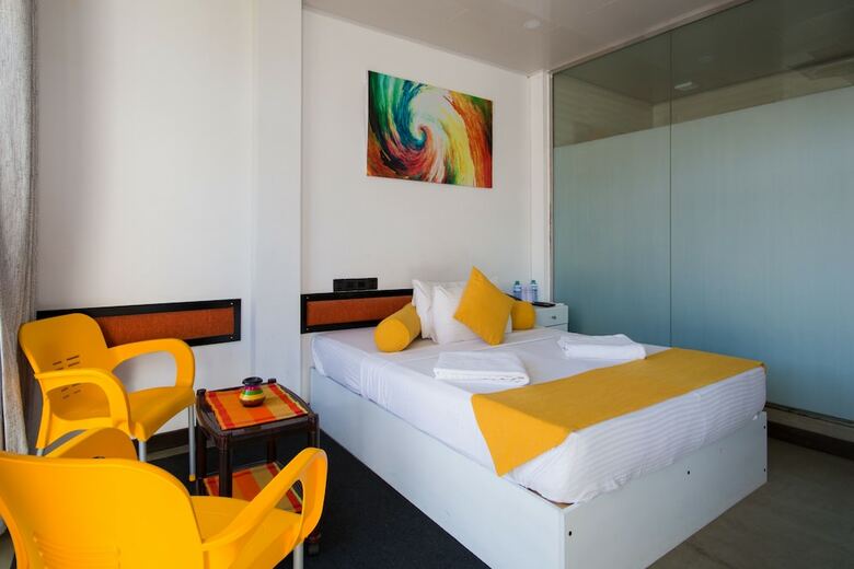 Avora Hotel
