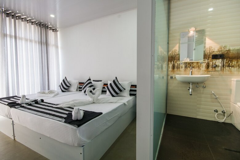 Avora Hotel