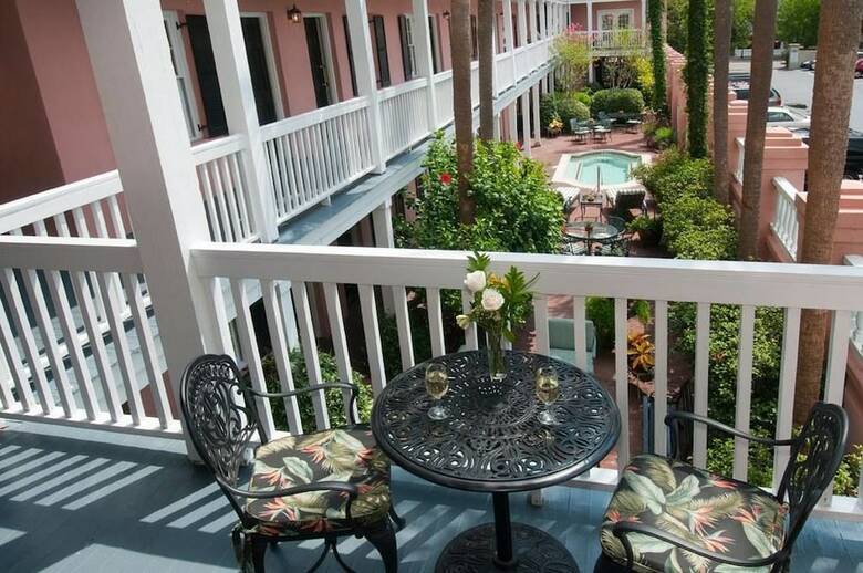 Hotel The Meeting Street Inn