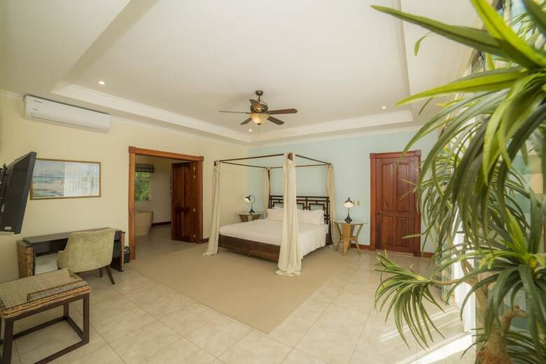Casa Pacifica