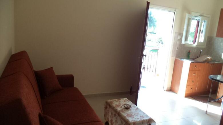 Hotel To Agridi