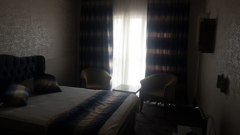 Hotel Rental Suit