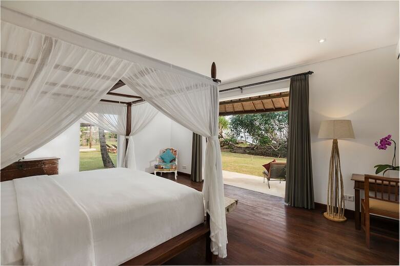 Villa Beraban Beach House