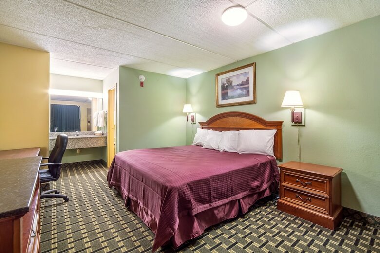 Hotel Red Carpet Inn