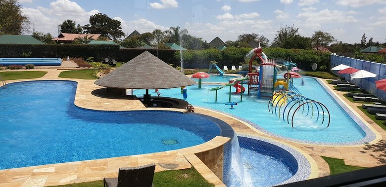 Hotel Fun Retreat Resort