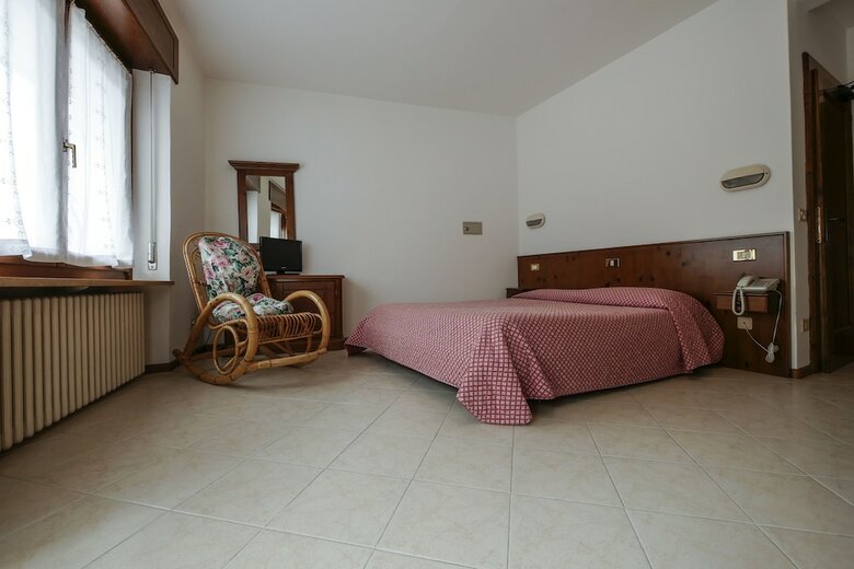 Hotel Albergo De March