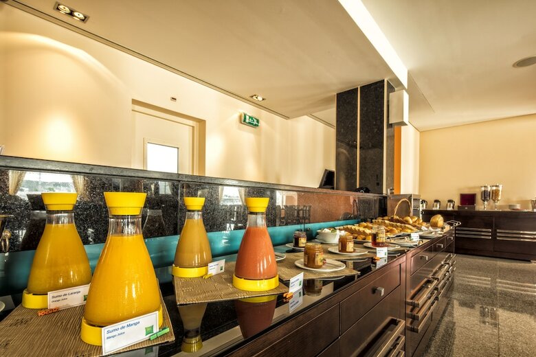 Iu Hotel Ku�to