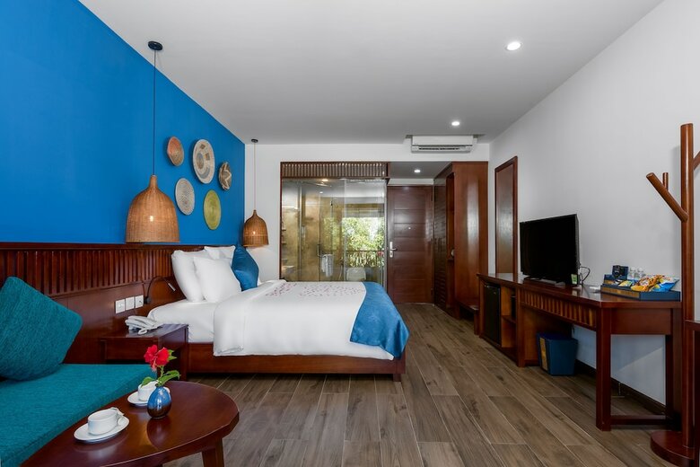 Five Rose Villas