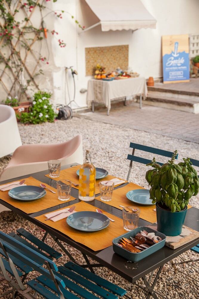 Hotel Borgo Vergini Garden
