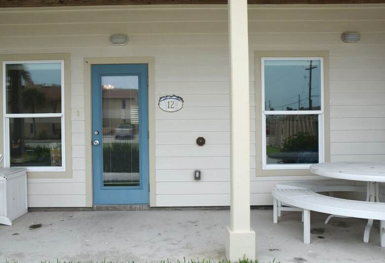 12 Gulf Side Hesperus - Four Bedroom Townhome