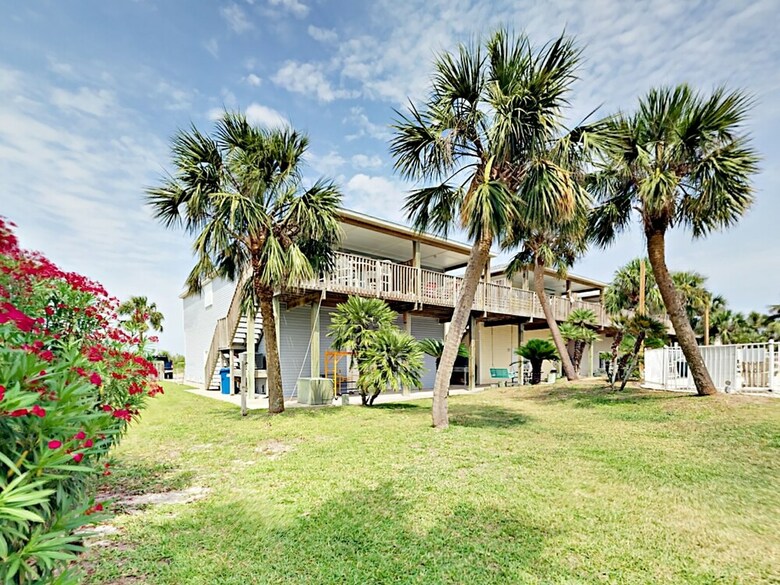 221a Las Palmas - Two Bedroom Condo