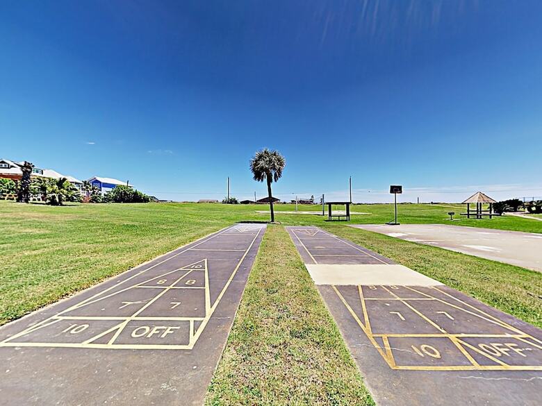 63 Island Retreat - Three Bedroom Condo