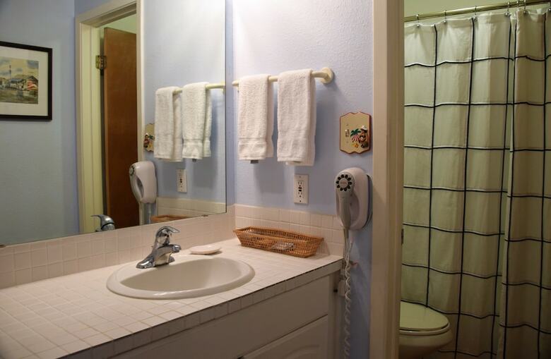 63 Island Retreat - Three Bedroom Condo