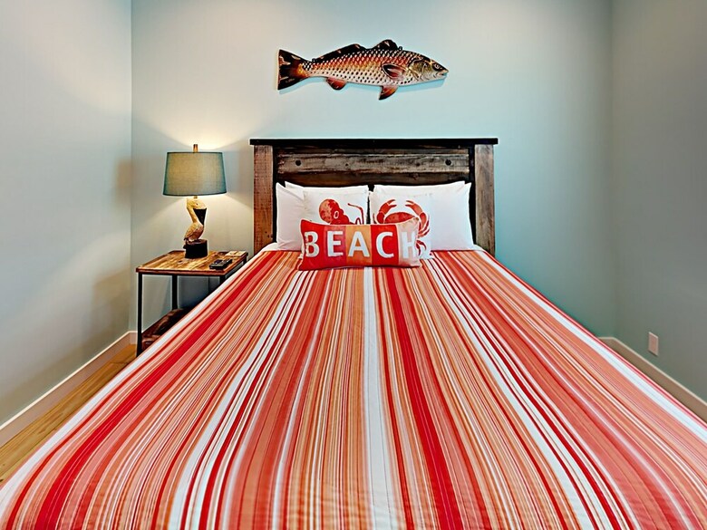 Pelicans Landing - Four Bedroom Home