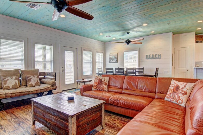 Feelin' Nauti - Four Bedroom Townhome