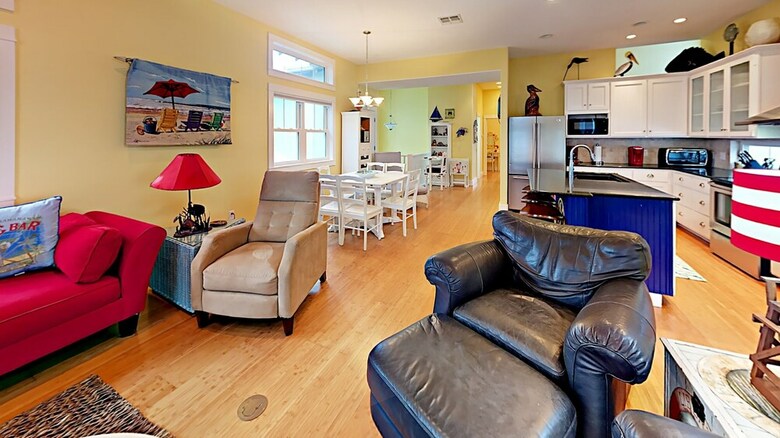 Banyan Beach House - Three Bedroom House