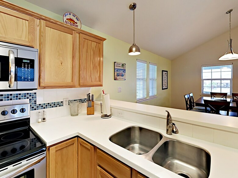 Doodle Digs - Three Bedroom Home