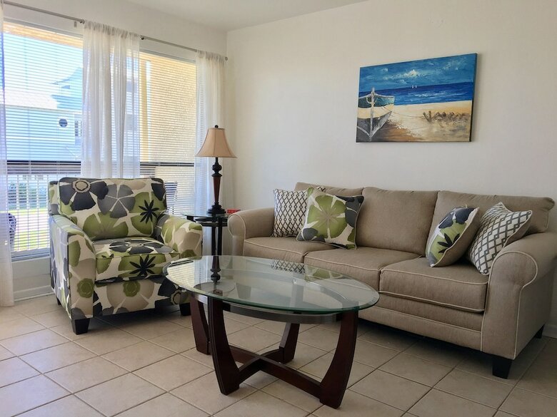 Nelray Shores - One Bedroom Condo