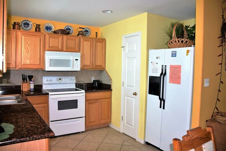 Pinkadot - Four Bedroom Home