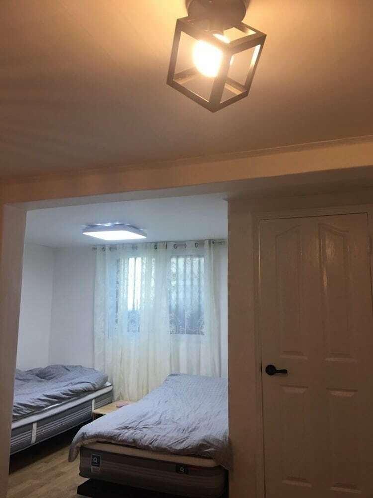 Hostal Nana House - Hostel