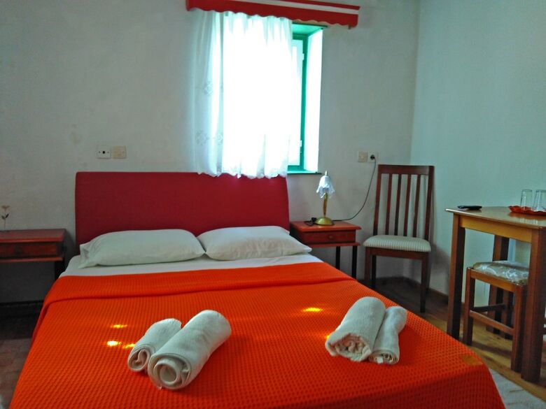 Hotel Guesthouse Iro