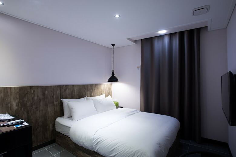 Hotel Millhaus Shinchon