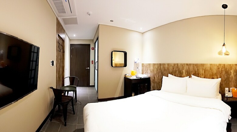 Hotel Millhaus Shinchon