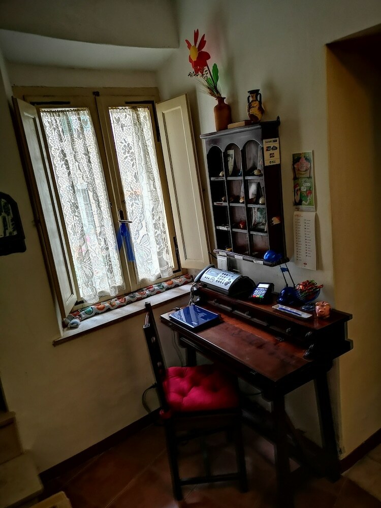 Hotel L'antico Borgo Di Torri