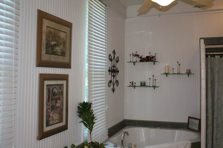 Mcfarlin House Bed And Breakfast